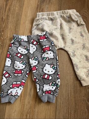 Hello Kitty and Minnie sweats pants